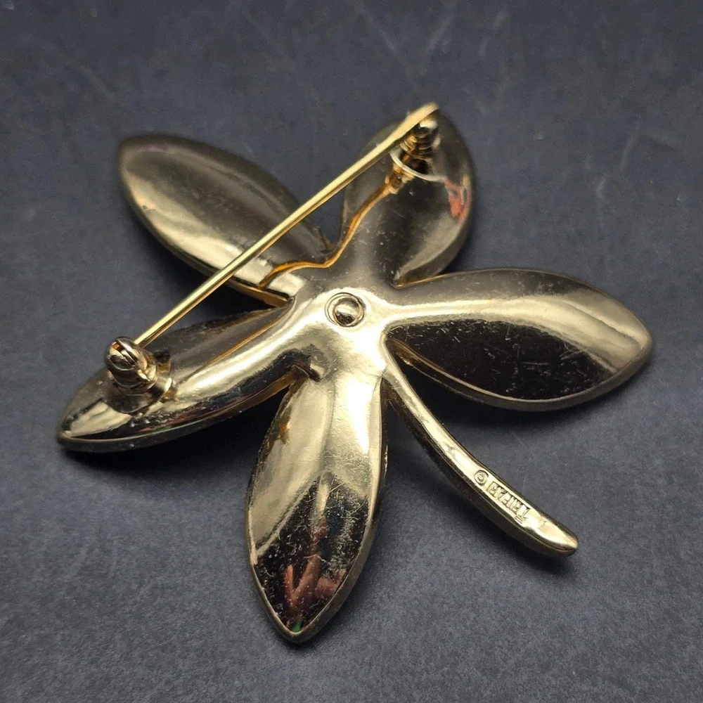 Trifari Gold Tone Leaf Brooch Vintage Costume Jewelry